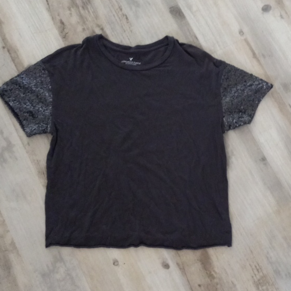 American Eagle t-shirt size M.